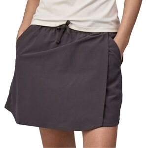 Patagonia Fleetwith Black Skort size XS
